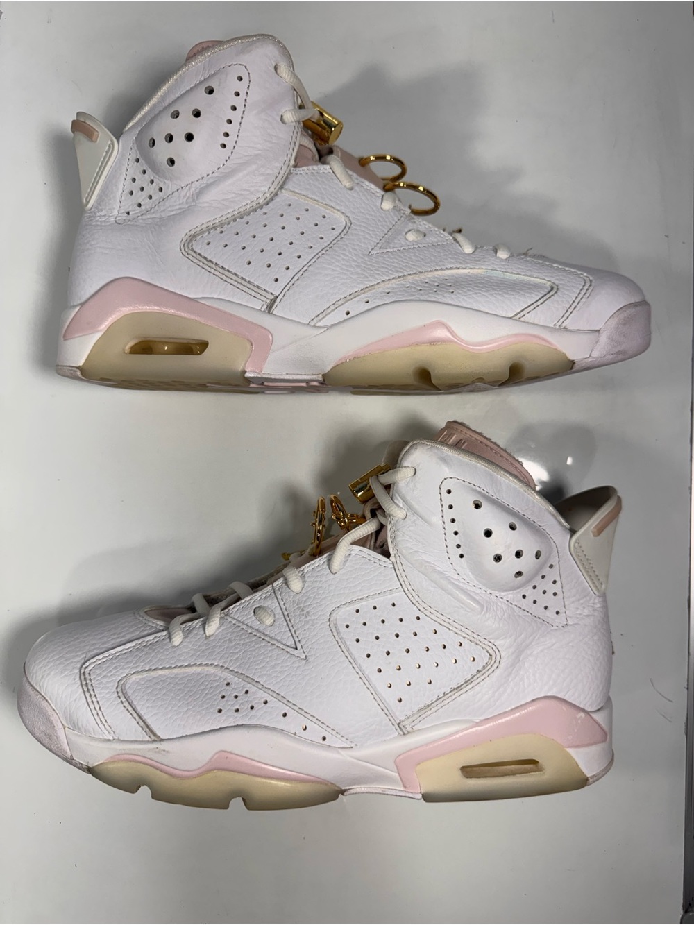 Nike Air Jordan 6 Retro Gold Hoops Women’s 11 Men’s 9.5 DH9696-100